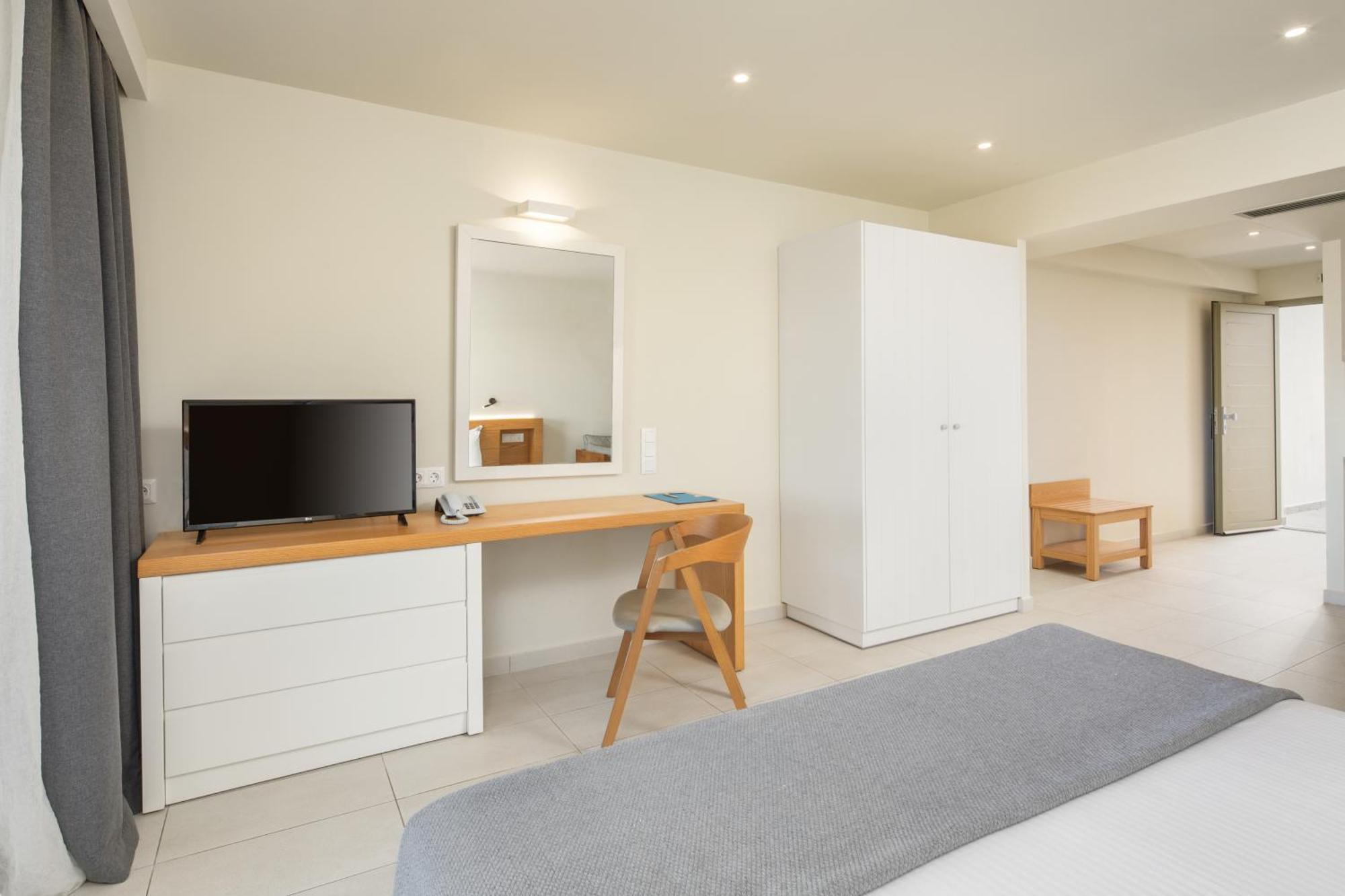 Kyma Suites - Adult Only Accommodation Almiros Beach Стая снимка
